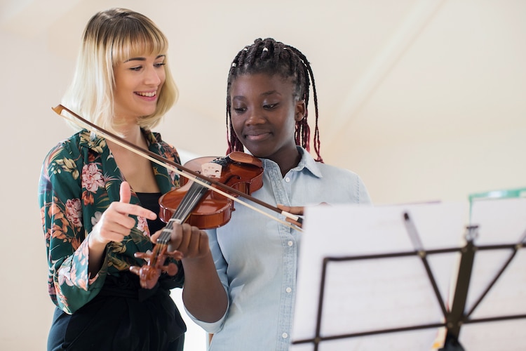 Virtuoso Music Academy | Online Violin Teacher